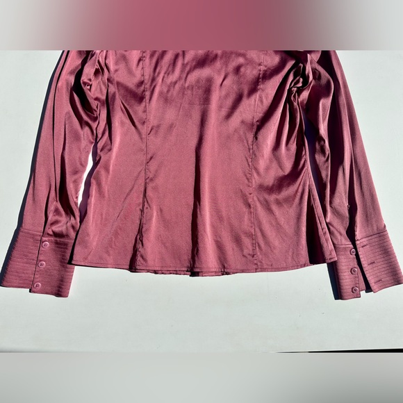 St. John Silk Satin Elegant Pink Mauve Button Up Blouse, Pleated, Stitching, 4 - Picture 11 of 16